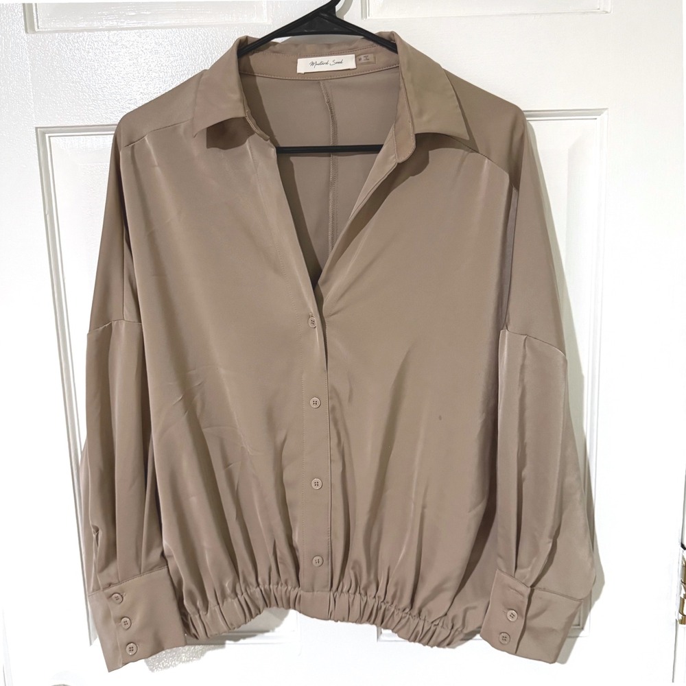 Mustard Seed Taupe Satin Elastic Hem Blouse Button Down S18366 Medium